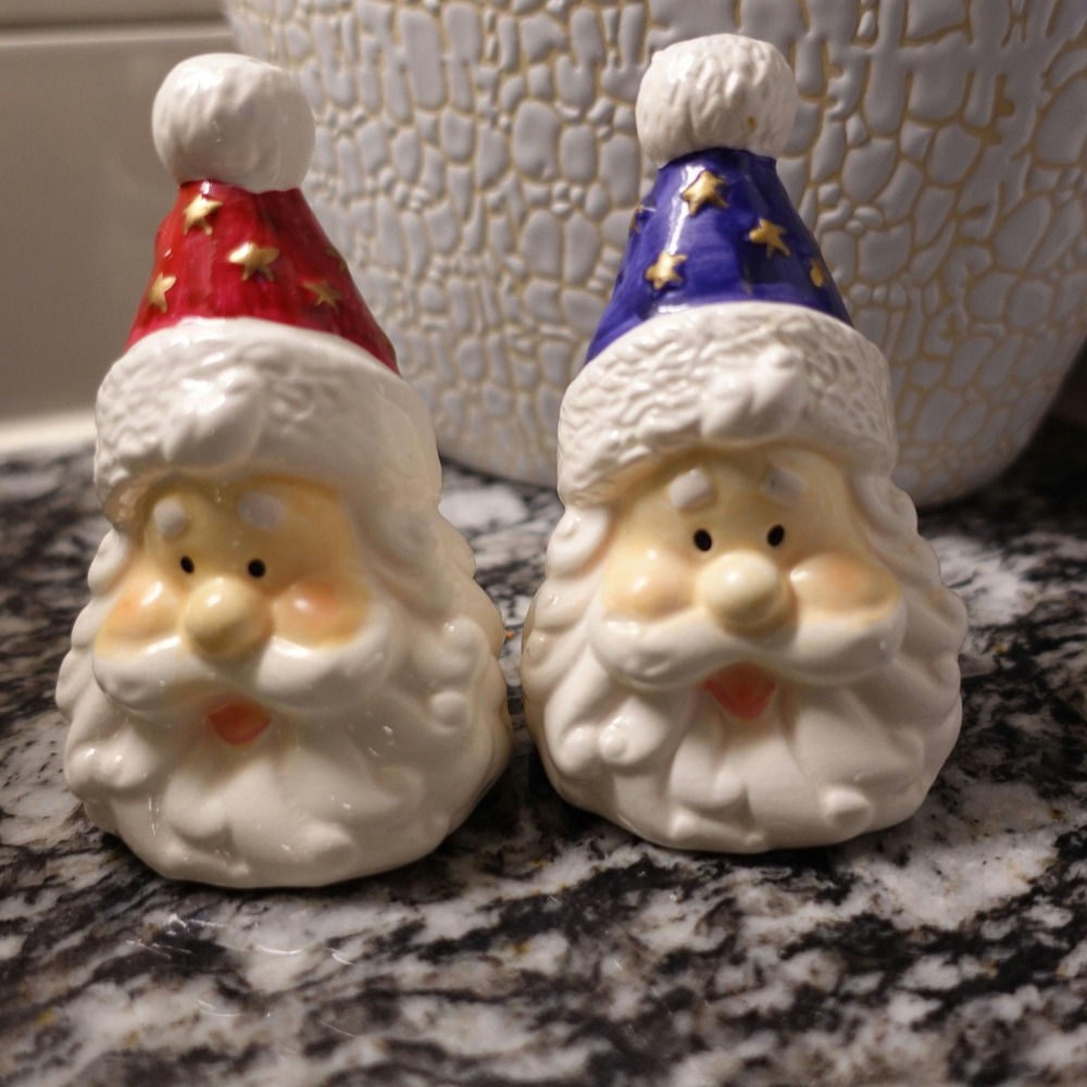 Christmas Santa Claus Salt‎ and Pepper Shakers Set Red Blue Ceramic Holiday